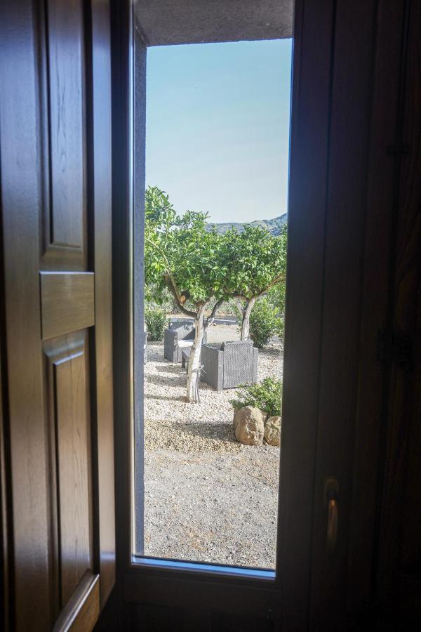 ホテル La Porta Delle Gole Motta Camastra エクステリア 写真